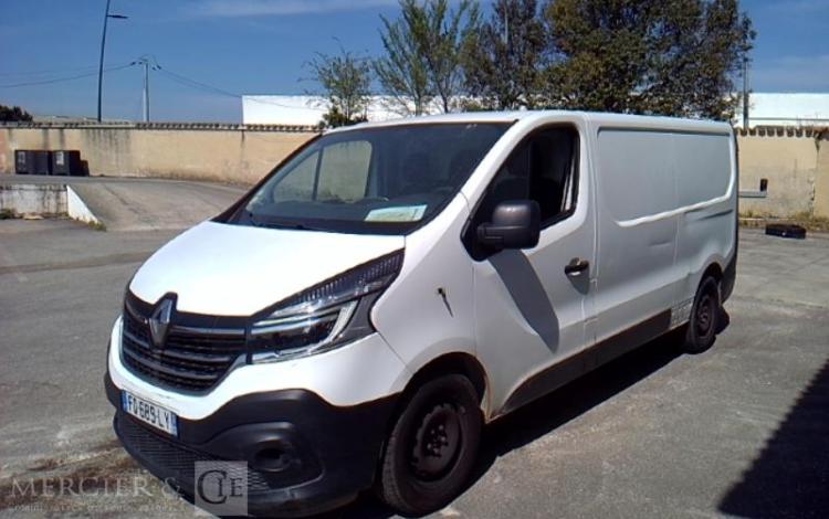 RENAULT TRAFIC GCF 1300 DCI 95 L2H1 BOIS BLANC FQ-689-LY