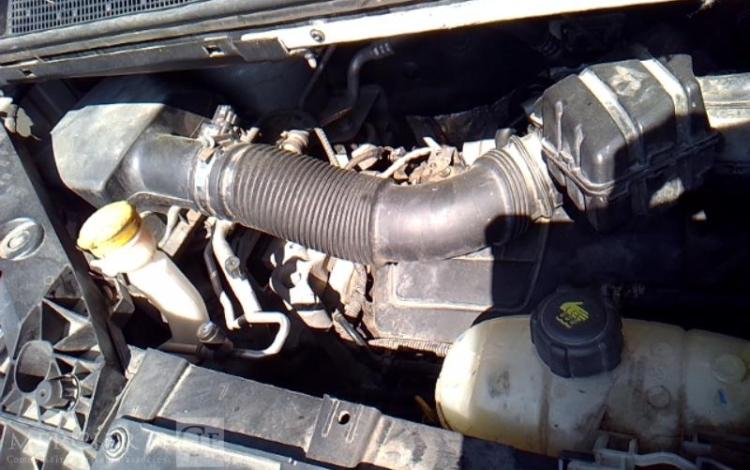 RENAULT TRAFIC GCF 1300 DCI 95 L2H1 BOIS BLANC FQ-689-LY
