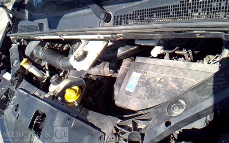 RENAULT TRAFIC GCF 1300 DCI 95 L2H1 BOIS BLANC FQ-689-LY