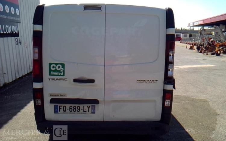 RENAULT TRAFIC GCF 1300 DCI 95 L2H1 BOIS BLANC FQ-689-LY