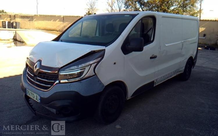 RENAULT TRAFIC GCF 1300 DCI 120 L2H1 BOIS BLANC FQ-713-JL