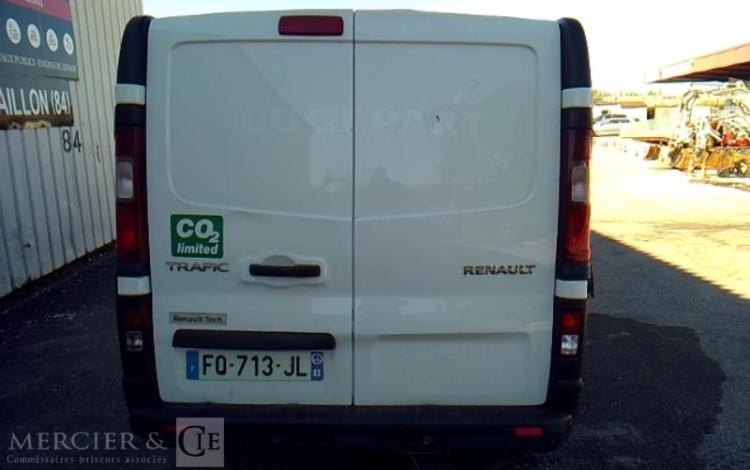 RENAULT TRAFIC GCF 1300 DCI 120 L2H1 BOIS BLANC FQ-713-JL