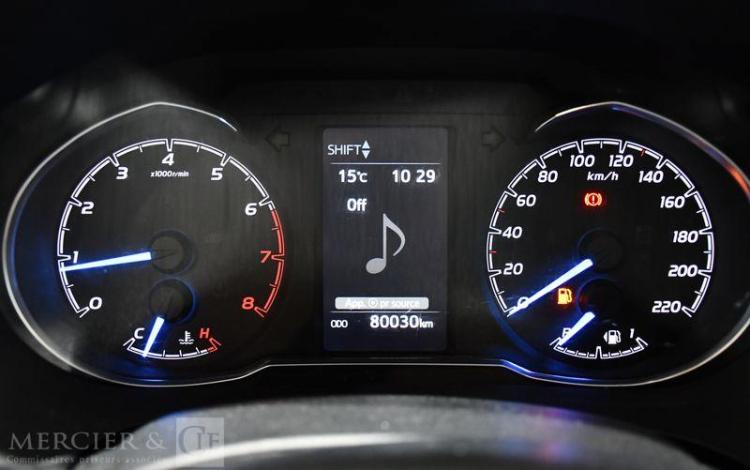 TOYOTA YARIS GRIS FQ-797-RZ