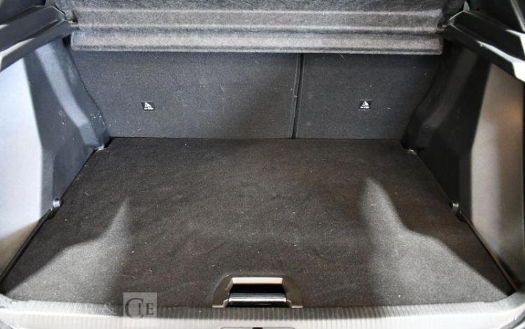 PEUGEOT 2008 GENERATION-II 1.2 PURETECH 130 GT LINE EAT
 GRIS FR-394-RG