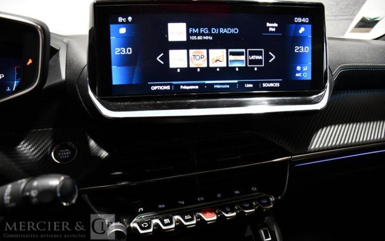 PEUGEOT 2008 GENERATION-II 1.2 PURETECH 130 GT LINE EAT
 GRIS FR-394-RG