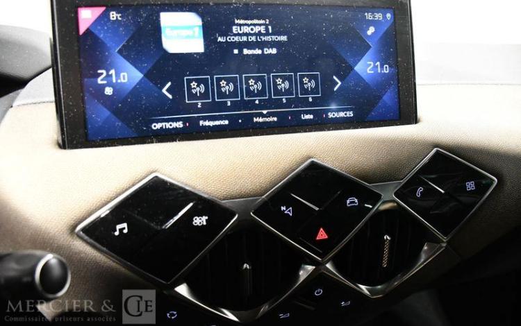 DS DS3 CROSSBACK 1.2 PURETECH 100 SO CHIC GRIS FR-665-ZC