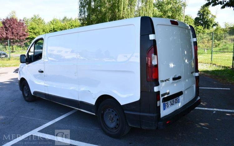 RENAULT TRAFIC GCF L2H1 1300 DCI 120 BLANC FS-145-QS