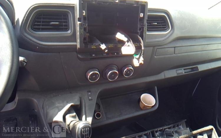 RENAULT MASTER FG GCF F3500 DCI 135 L2H2 FRIGO BLANC FS-180-FL