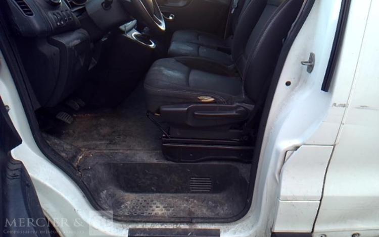 RENAULT TRAFIC GCF 1300 DCI 120 L2H1 BOIS BLANC FS-247-YG
