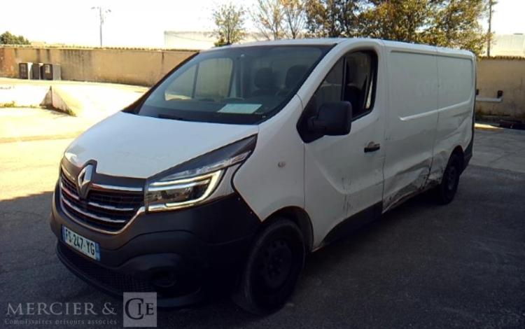 RENAULT TRAFIC GCF 1300 DCI 120 L2H1 BOIS BLANC FS-247-YG