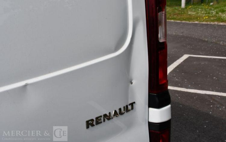 RENAULT TRAFIC GCF L2H1 1300 DCI 120 BLANC FS-892-TY