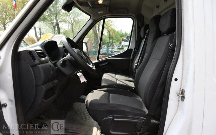 RENAULT MASTER GCF 2.3 DCI 135 L2H2 F3300 BLANC FT-419-RR
