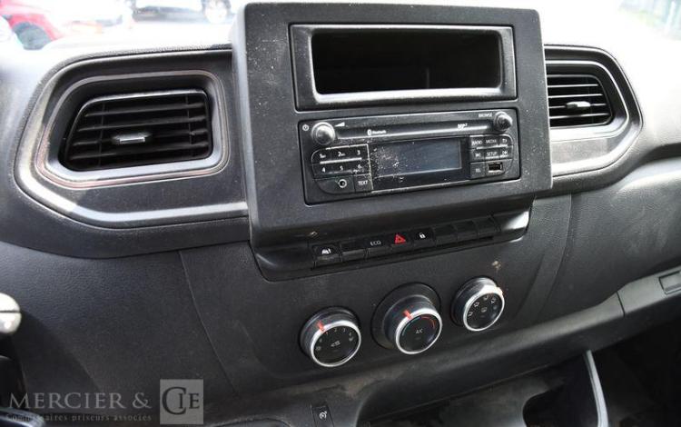 RENAULT MASTER GCF 2.3 DCI 135 L2H2 F3300 BLANC FT-419-RR