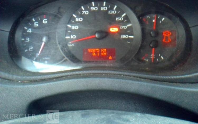RENAULT MASTER BENNE SIMPLE CABINE COFFRE 2.3 DCI 16V 130CV NOIR FT-560-TC