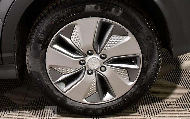 HYUNDAI KONA 36PPM 39KWH CREATIVE BVA GRIS FV-012-NL