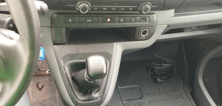 CITROEN JUMPY 3 VUL XL 2,0 BLUE HDI FOURGON LONG 122 CV – DIESEL – 173629 KMS – AN 2020 BLANC FV-241-HB