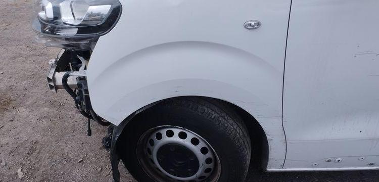CITROEN JUMPY 3 VUL XL 2,0 BLUE HDI FOURGON LONG 122 CV – DIESEL – 173629 KMS – AN 2020 BLANC FV-241-HB
