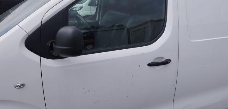 CITROEN JUMPY 3 VUL XL 2,0 BLUE HDI FOURGON LONG 122 CV – DIESEL – 173629 KMS – AN 2020 BLANC FV-241-HB