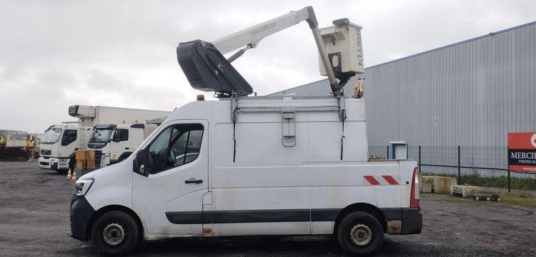 RENAULT MASTER L2H2 2,3 BLUE DCI 16V TURBO NACELLE KLUBB K26 -11,8M – DIESEL 1295 HEURES BLANC FV-547-TA