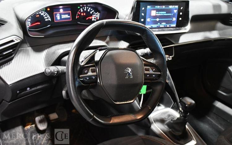 PEUGEOT 2008 1,2 PURE TECH GRIS FV-757-KK