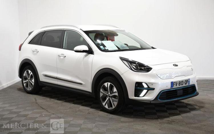 KIA NIRO ELECTRIC 205 39PPM 64KWH PREMIUM 
 BLANC FV-813-QP