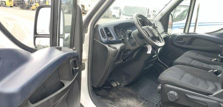 IVECO DAILY 6 FOURGON 35C14 2,3 D 16V HI MATIC 136 CV BOITE AUTO – DIESEL -263572 KMS BLANC FV-816-JG