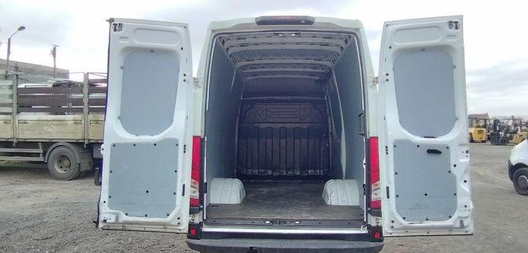 IVECO DAILY 6 FOURGON 35C14 2,3 D 16V HI MATIC 136 CV BOITE AUTO – DIESEL -263572 KMS BLANC FV-816-JG