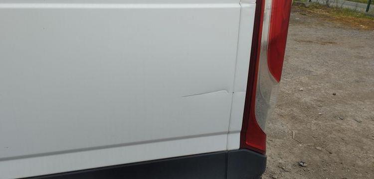 IVECO DAILY 6 FOURGON 35C14 2,3 D 16V HI MATIC 136 CV BOITE AUTO – DIESEL -263572 KMS BLANC FV-816-JG