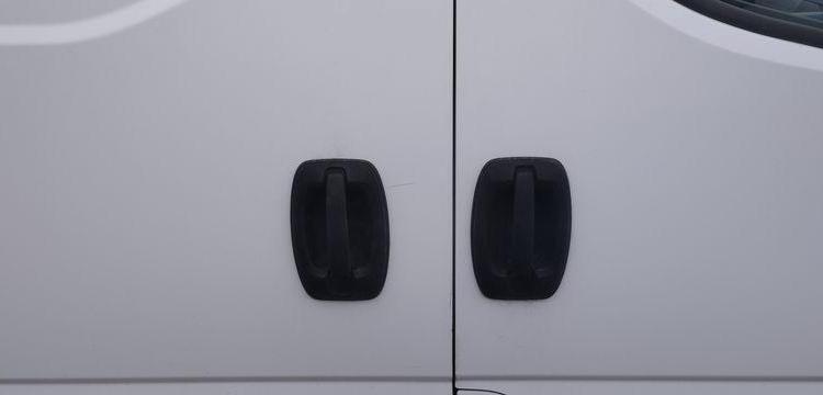 IVECO DAILY 6 FOURGON 35C14 2,3 D 16V HI MATIC 136 CV BOITE AUTO – DIESEL -263572 KMS BLANC FV-816-JG