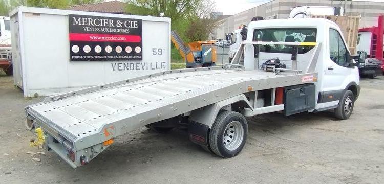 FORD TRANSIT DEPANNEUSE DIESEL – PTAC : 3,5 TONNES- 65551 KMS – ANNEE 2021 BLANC FW-695-KF