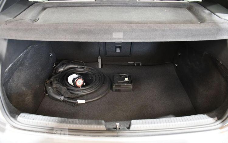 VOLKSWAGEN ID3 ELECTRIC 205 58KWH PRO PERFORMANCE TECH GRIS FY-420-HJ