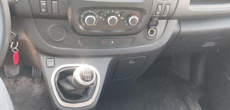 RENAULT TRAFIC 3 FOURGON PHASE 2 L2H1 1300 2,0 DCI 16V 120 CV – DIESEL – 371872 KMS BLANC FZ-911-SC