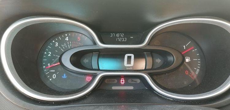 RENAULT TRAFIC 3 FOURGON PHASE 2 L2H1 1300 2,0 DCI 16V 120 CV – DIESEL – 371872 KMS BLANC FZ-911-SC