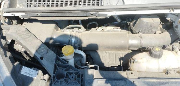 RENAULT TRAFIC 3 FOURGON PHASE 2 L2H1 1300 2,0 DCI 16V 120 CV – DIESEL – 371872 KMS BLANC FZ-911-SC