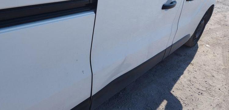RENAULT TRAFIC 3 FOURGON PHASE 2 L2H1 1300 2,0 DCI 16V 120 CV – DIESEL – 371872 KMS BLANC FZ-911-SC