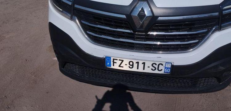 RENAULT TRAFIC 3 FOURGON PHASE 2 L2H1 1300 2,0 DCI 16V 120 CV – DIESEL – 371872 KMS BLANC FZ-911-SC