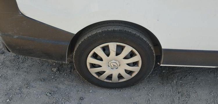 RENAULT TRAFIC 3 FOURGON PHASE 2 L2H1 1300 2,0 DCI 16V 120 CV – DIESEL – 371872 KMS BLANC FZ-911-SC