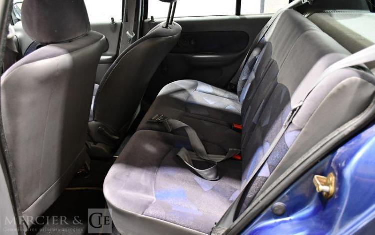 RENAULT CLIO II 1,2 60 RTE BLEU GA-095-MV