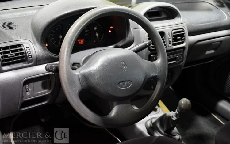 RENAULT CLIO II 1,2 60 RTE BLEU GA-095-MV