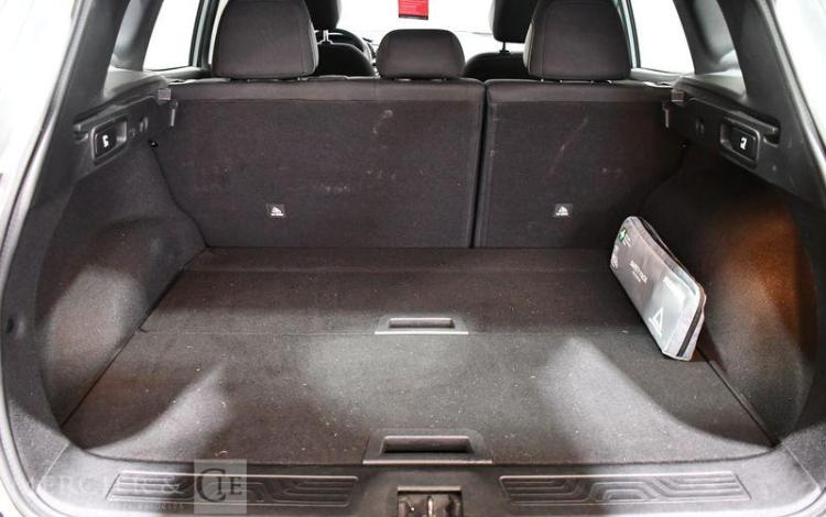 RENAULT KADJAR BUSINESS TCE 140 EDC GRIS GA-268-HL