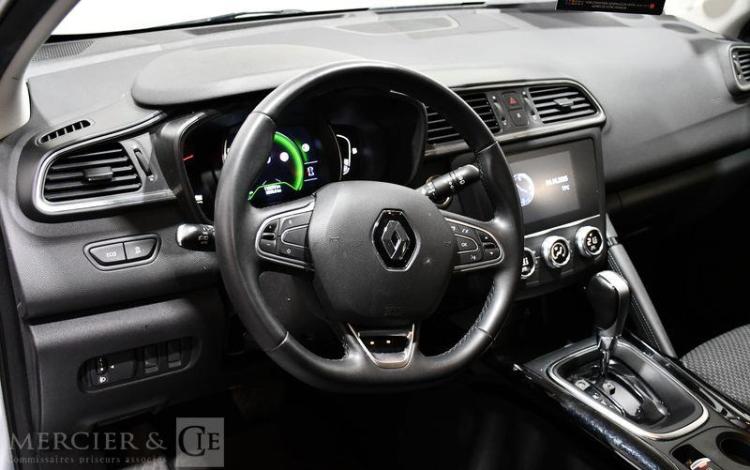 RENAULT KADJAR BUSINESS TCE 140 EDC GRIS GA-268-HL