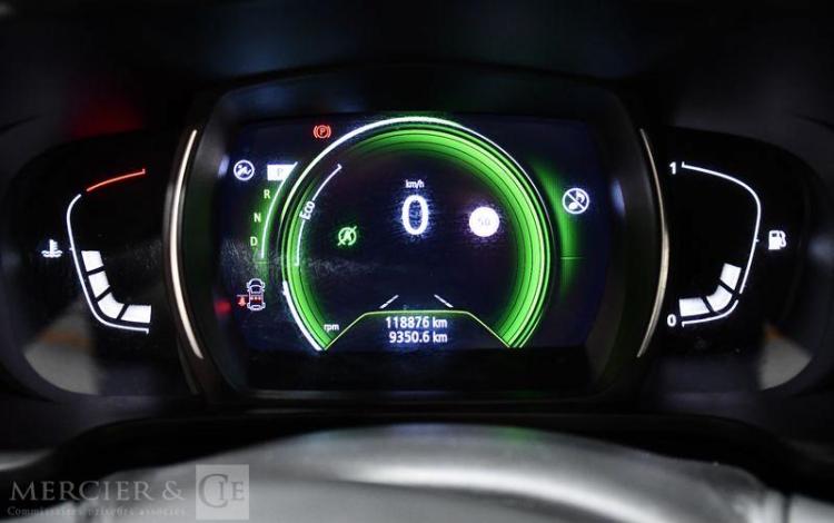 RENAULT KADJAR BUSINESS TCE 140 EDC GRIS GA-268-HL