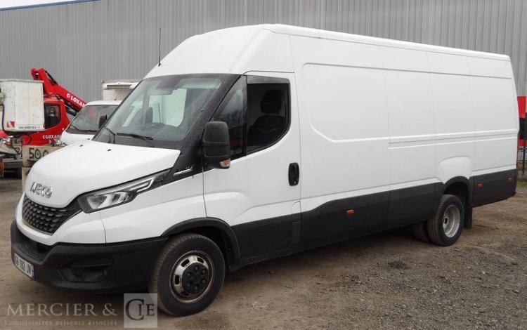 IVECO DAILY 6 FOURGON LONG 35S16 2,3 D HI MATIC 156 CV BOITE AUTO – DIESEL  224156 KMS BLANC GB-192-JV