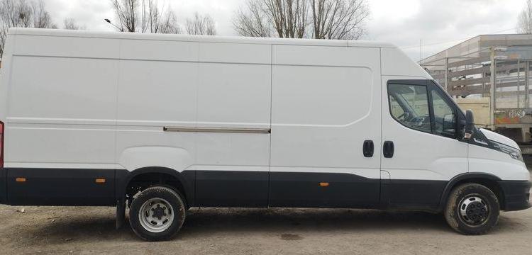 IVECO DAILY 6 FOURGON LONG 35S16 2,3 D HI MATIC 156 CV BOITE AUTO – DIESEL  224156 KMS BLANC GB-192-JV
