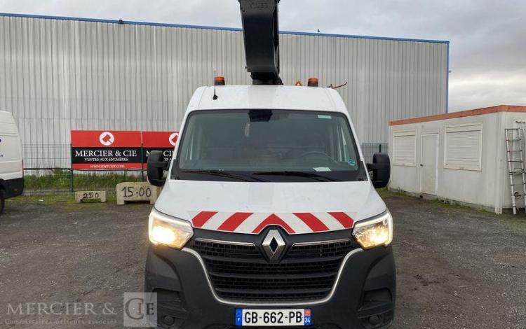 RENAULT MASTER NACELLE KLUBB/KL 32 12,50 M – 762 HEURES – 59741 KMS – ANNEE 2021 BLANC GB-662-PB