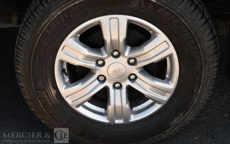 FORD RANGER TDCI SIMPLE CAB LIMITED BVA BLANC GB-967-VR
