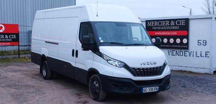 IVECO DAILY 6 FOURGON 35C16 2,3 D 16V 156 CV BOITE AUTO – DIESEL – 223208 KMS BLANC GC-110-FA