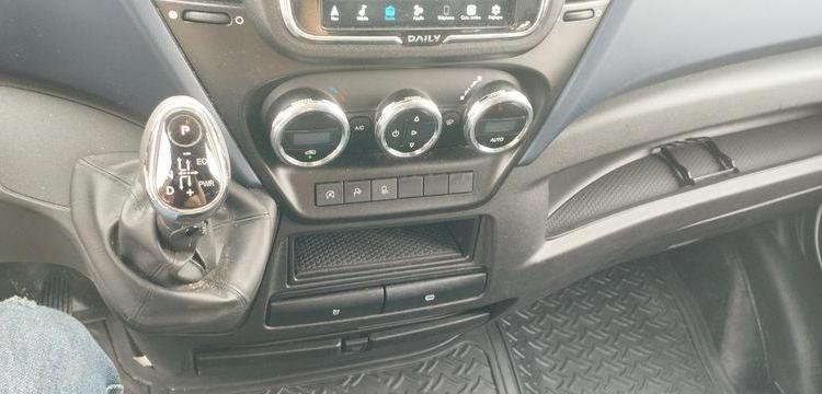 IVECO DAILY 6 FOURGON LONG 35S16 2,3D HI MATIC 156 CV BOITE AUTO – DIESEL – 199411 KMS BLANC GC-464-DL