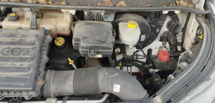IVECO DAILY 6 FOURGON LONG 35S16 2,3D HI MATIC 156 CV BOITE AUTO – DIESEL – 199411 KMS BLANC GC-464-DL