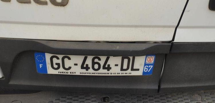 IVECO DAILY 6 FOURGON LONG 35S16 2,3D HI MATIC 156 CV BOITE AUTO – DIESEL – 199411 KMS BLANC GC-464-DL